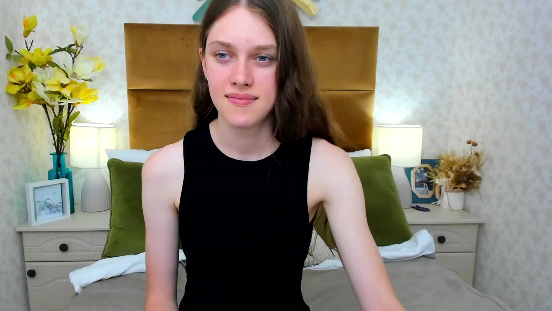 Gallery image thumbnail from JaneBrown's myfreecams stream on, 08/16/2023, 16:21 image 7 of 20