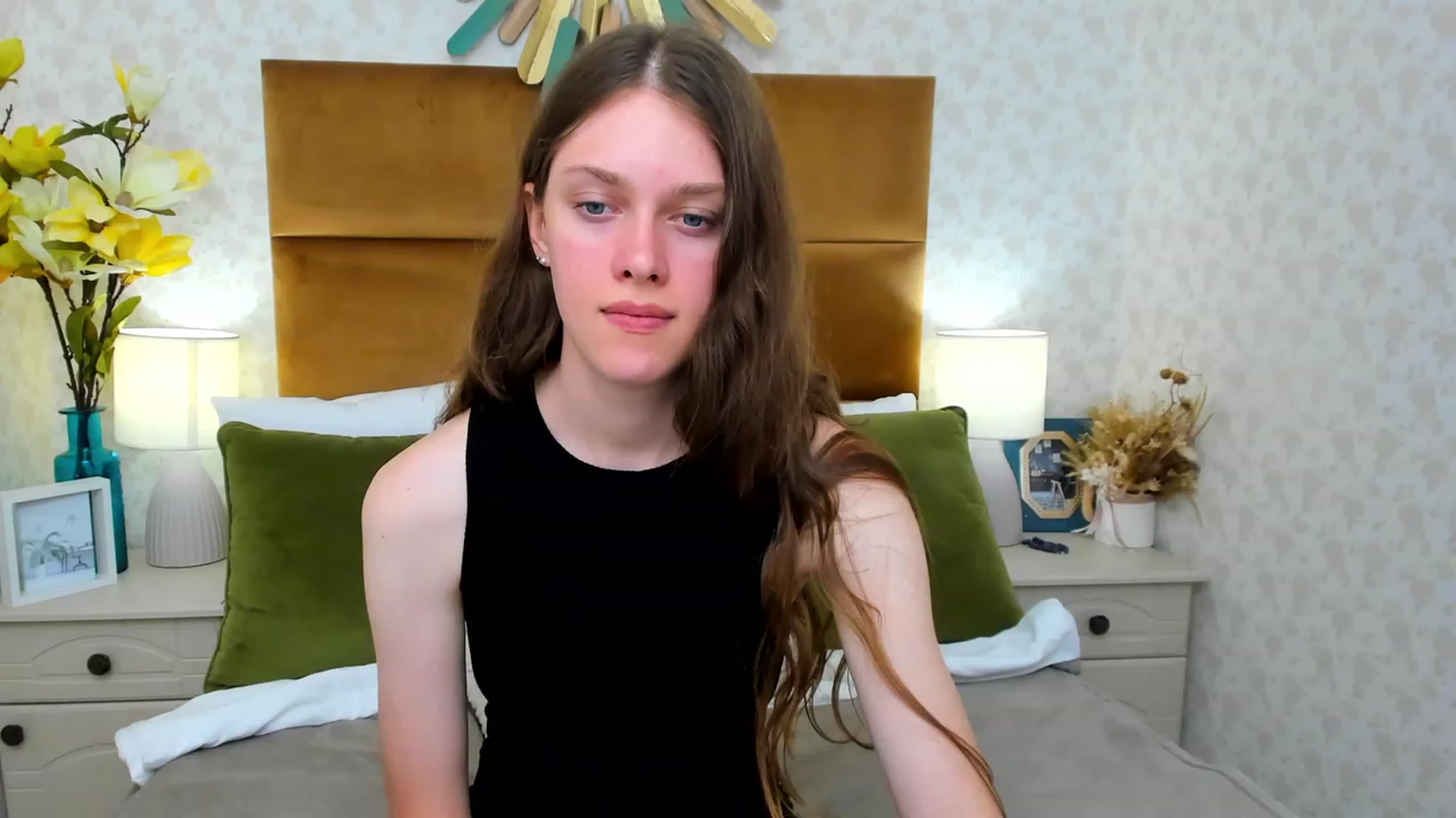 Gallery image thumbnail from JaneBrown's myfreecams stream on, 08/16/2023, 16:21 image 19 of 20
