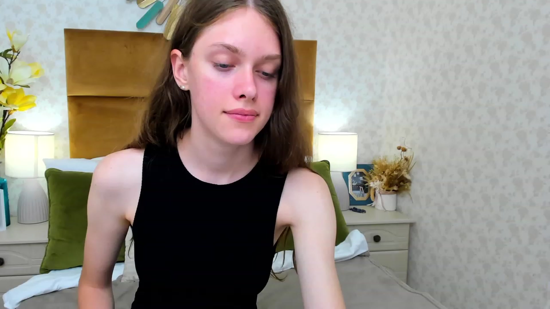 Gallery image thumbnail from JaneBrown's myfreecams stream on, 08/16/2023, 17:56 image 4 of 20