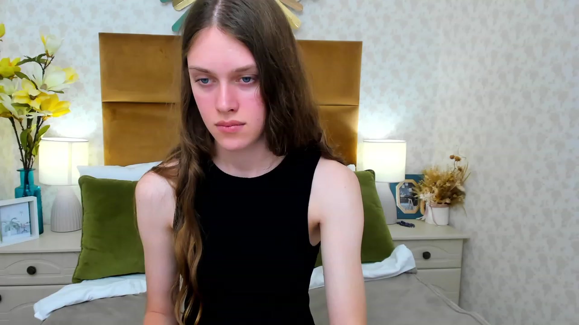 Gallery image thumbnail from JaneBrown's myfreecams stream on, 08/16/2023, 17:56 image 16 of 20