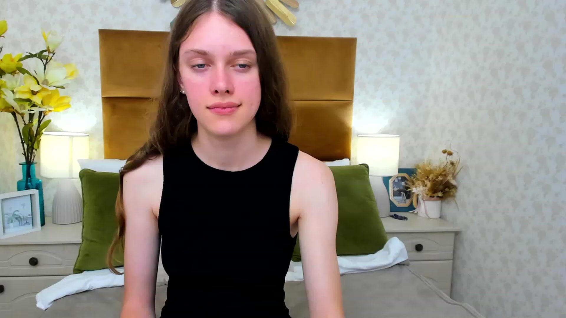 Gallery image thumbnail from JaneBrown's myfreecams stream on, 08/16/2023, 18:16 image 8 of 20