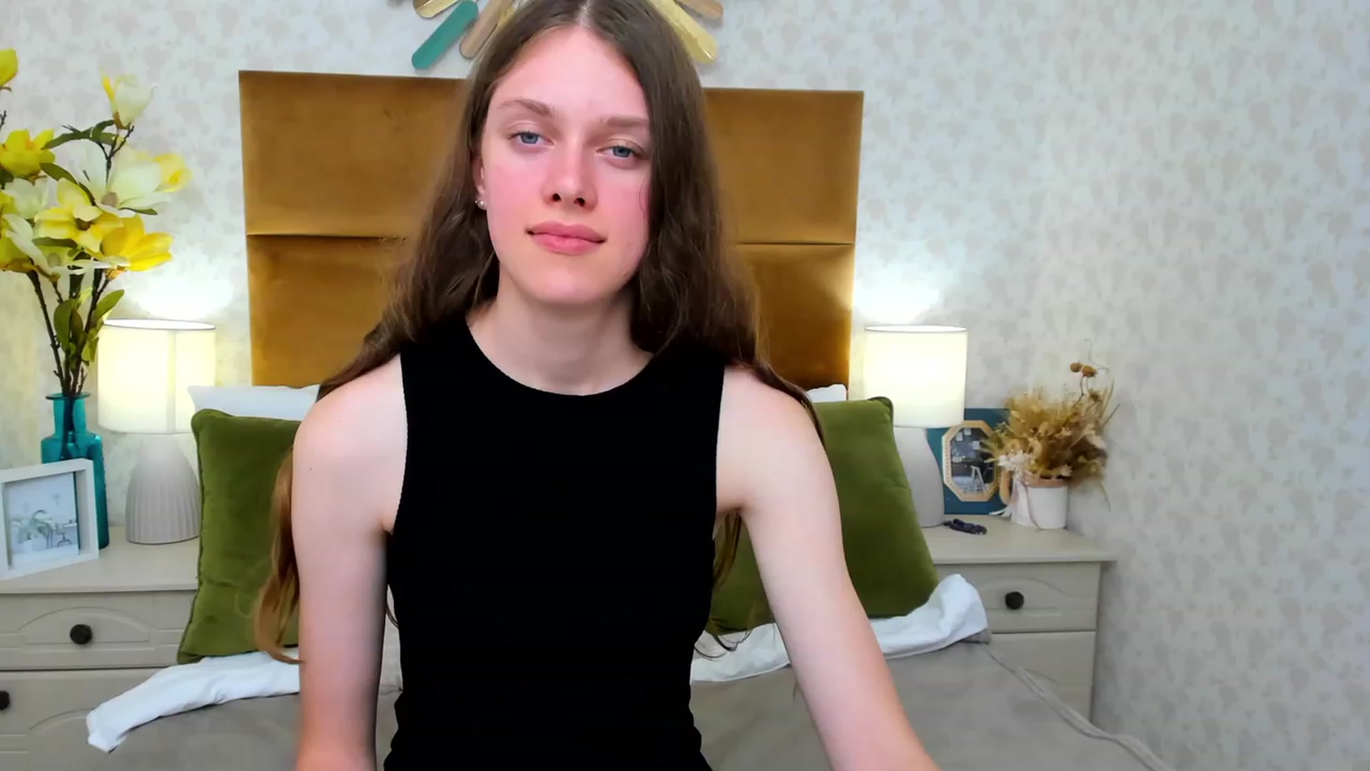 Gallery image thumbnail from JaneBrown's myfreecams stream on, 08/16/2023, 18:16 image 3 of 20