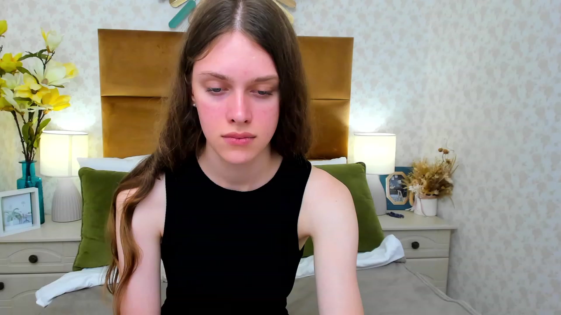Gallery image thumbnail from JaneBrown's myfreecams stream on, 08/16/2023, 18:16 image 9 of 20