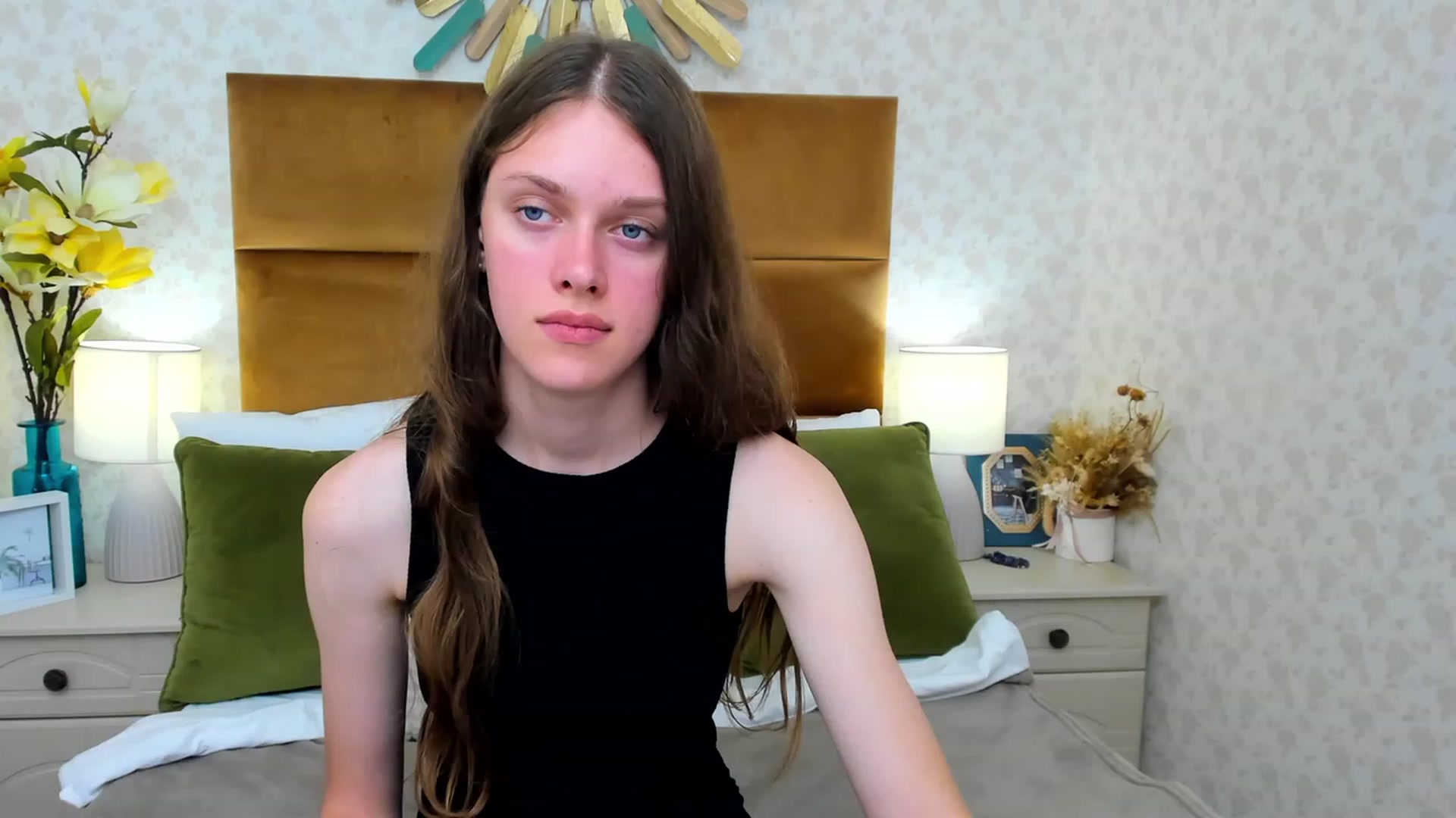 Gallery image thumbnail from JaneBrown's myfreecams stream on, 08/16/2023, 18:16 image 17 of 20