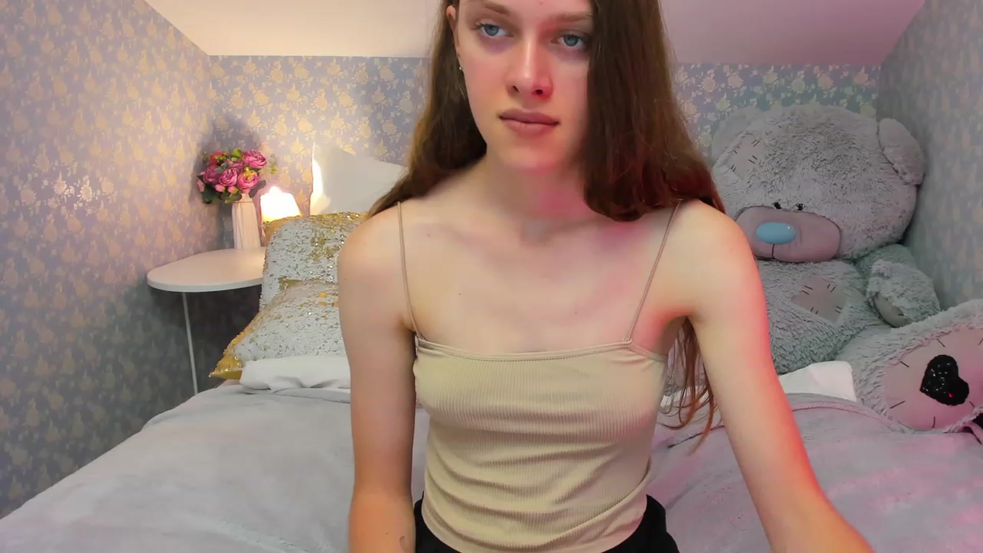 Gallery image thumbnail from JaneBrown's myfreecams stream on, 08/18/2023, 14:54 image 15 of 20