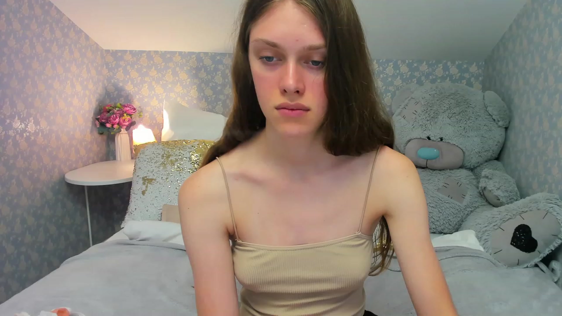 Gallery image thumbnail from JaneBrown's myfreecams stream on, 08/18/2023, 17:35 image 18 of 20