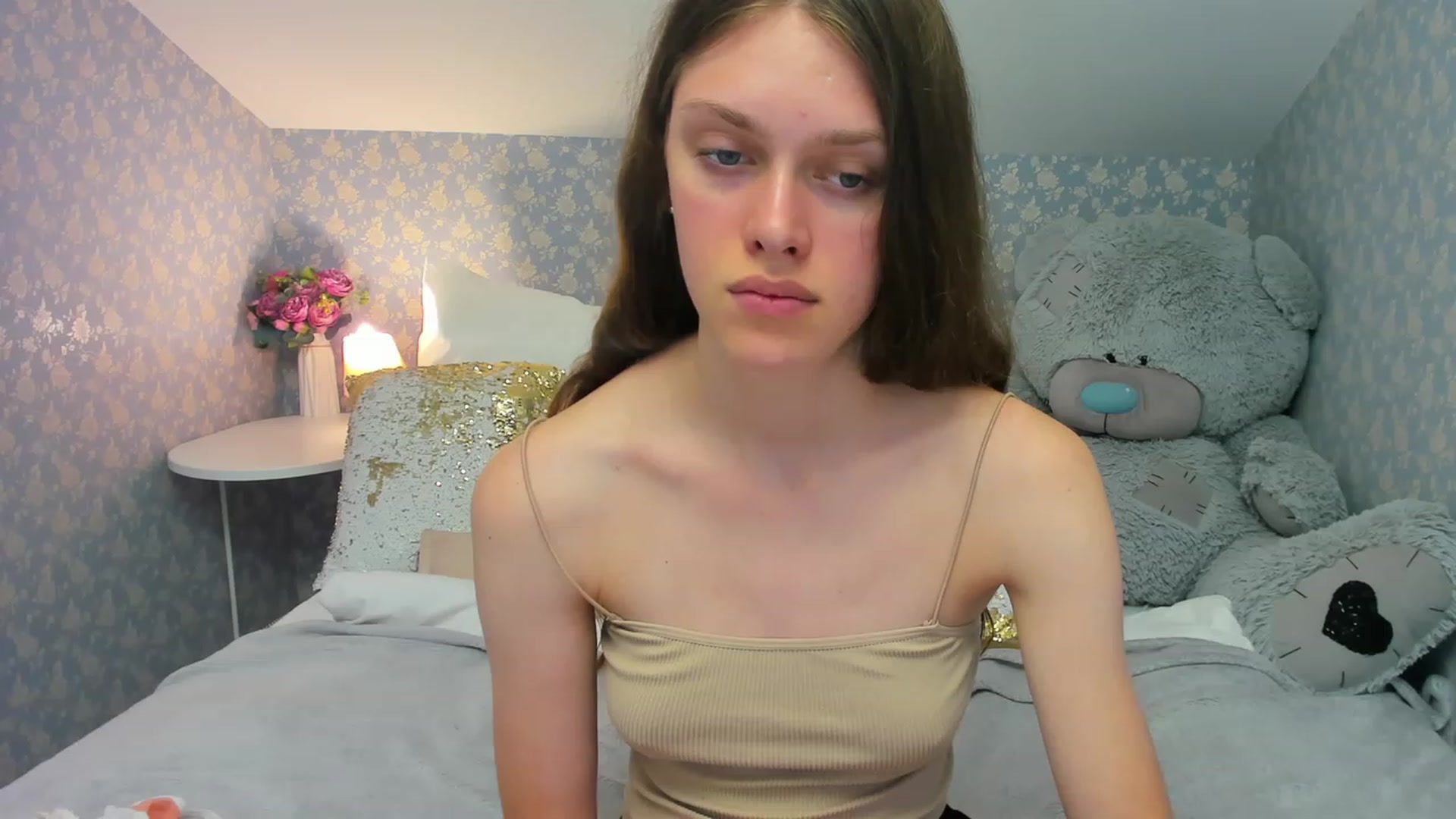 Gallery image thumbnail from JaneBrown's myfreecams stream on, 08/18/2023, 17:35 image 16 of 20