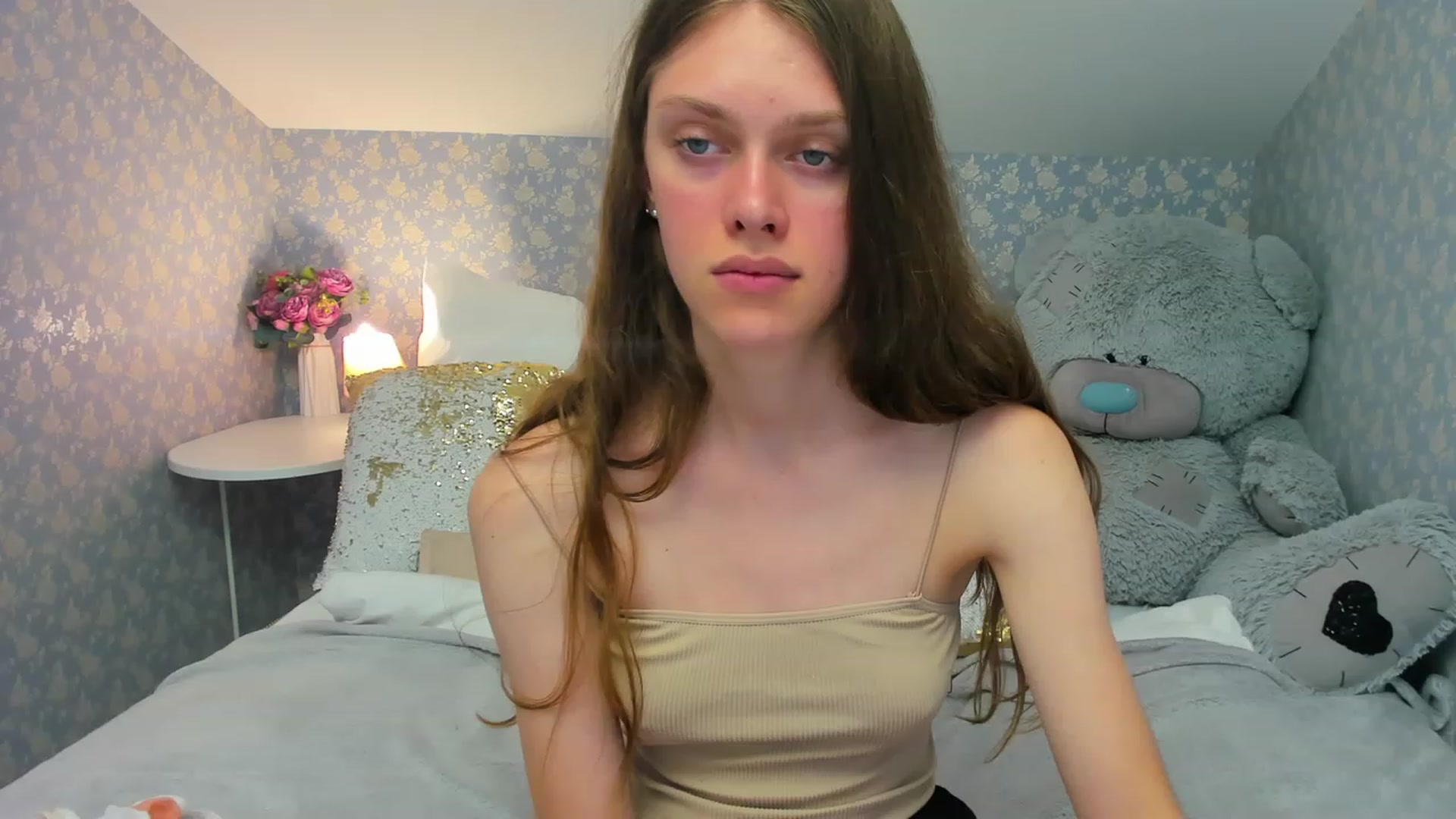 Gallery image thumbnail from JaneBrown's myfreecams stream on, 08/18/2023, 17:35 image 15 of 20