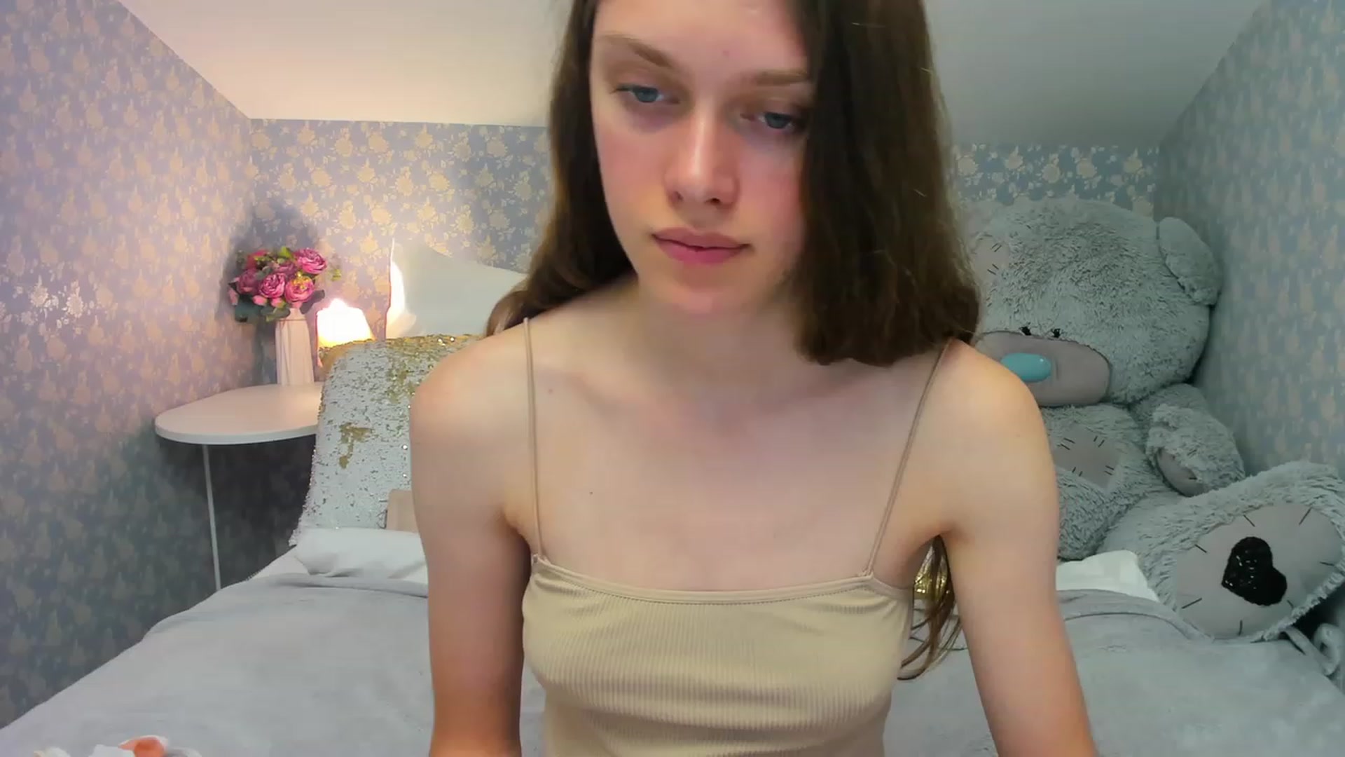 Gallery image thumbnail from JaneBrown's myfreecams stream on, 08/18/2023, 17:35 image 17 of 20