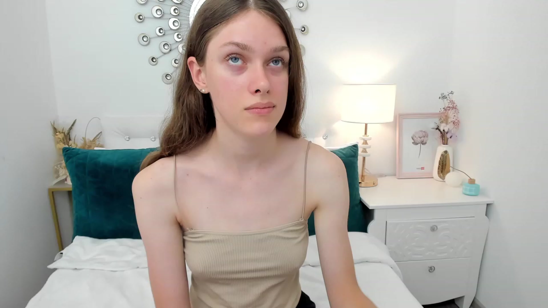 Gallery image thumbnail from JaneBrown's myfreecams stream on, 08/19/2023, 12:55 image 4 of 20