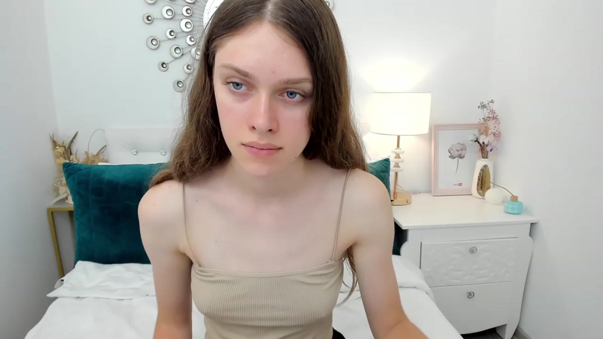 Gallery image thumbnail from JaneBrown's myfreecams stream on, 08/19/2023, 12:55 image 19 of 20