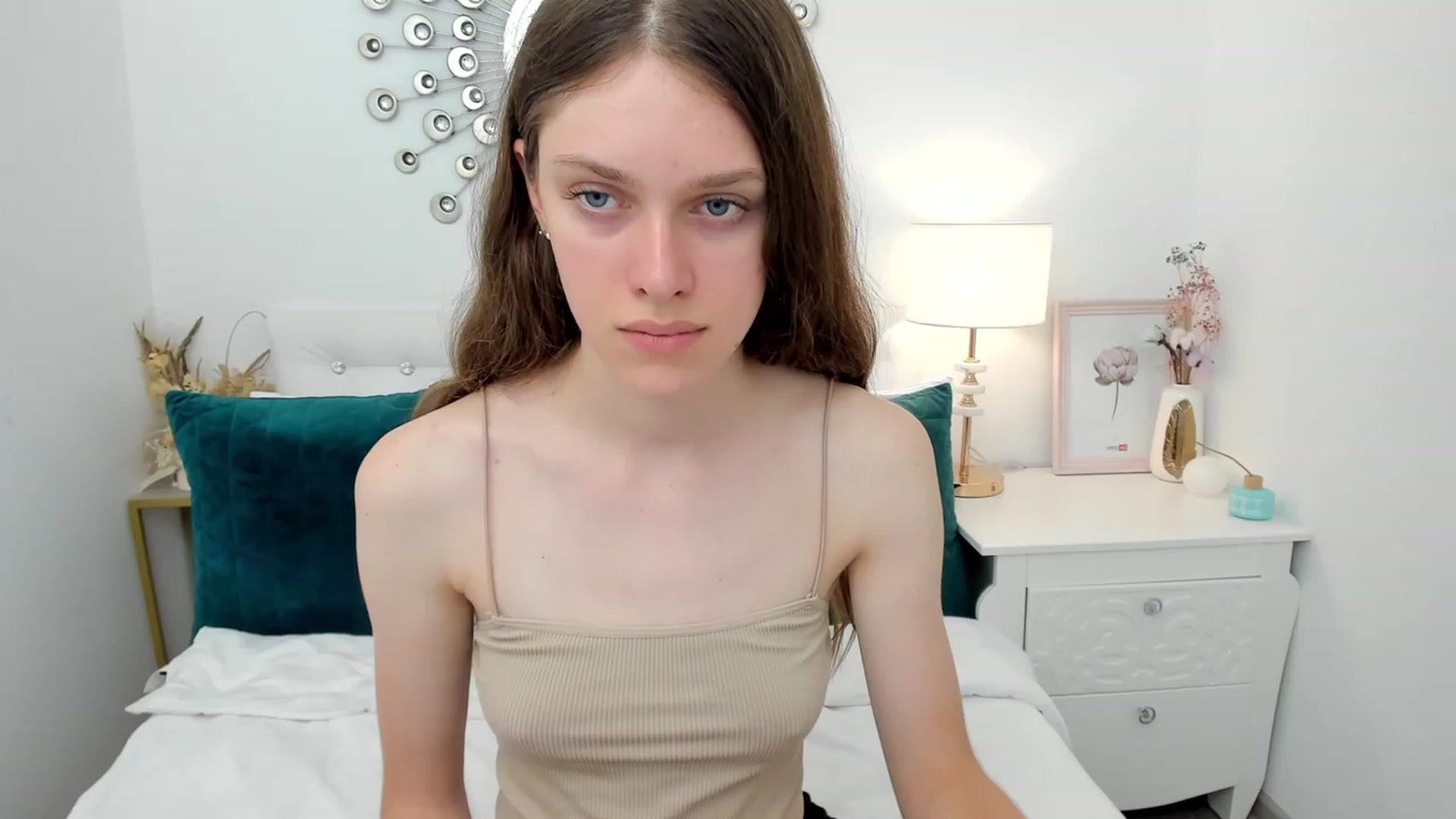 Gallery image thumbnail from JaneBrown's myfreecams stream on, 08/19/2023, 12:55 image 12 of 20
