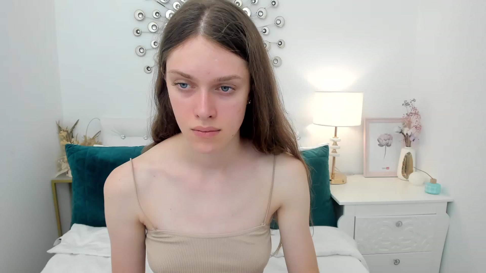 Gallery image thumbnail from JaneBrown's myfreecams stream on, 08/19/2023, 13:36 image 5 of 20