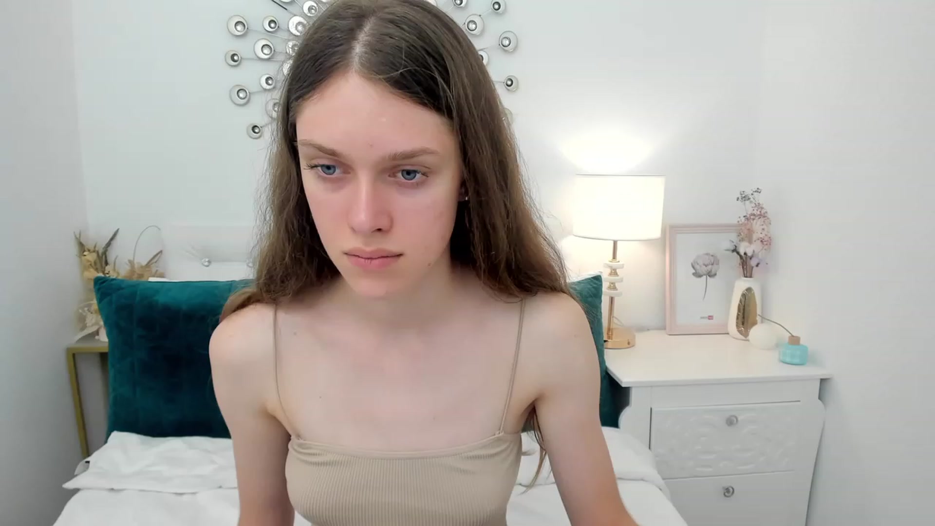 Gallery image thumbnail from JaneBrown's myfreecams stream on, 08/19/2023, 13:36 image 11 of 20