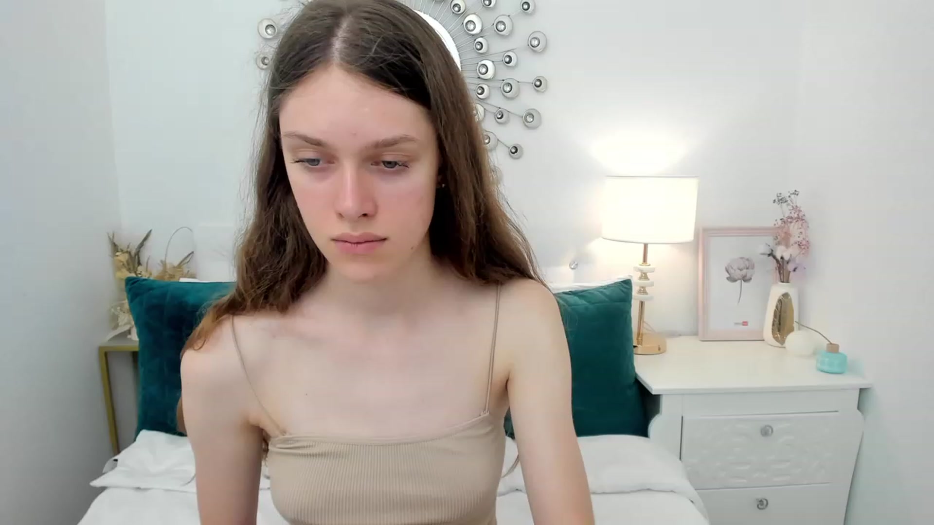 Gallery image thumbnail from JaneBrown's myfreecams stream on, 08/19/2023, 13:36 image 2 of 20