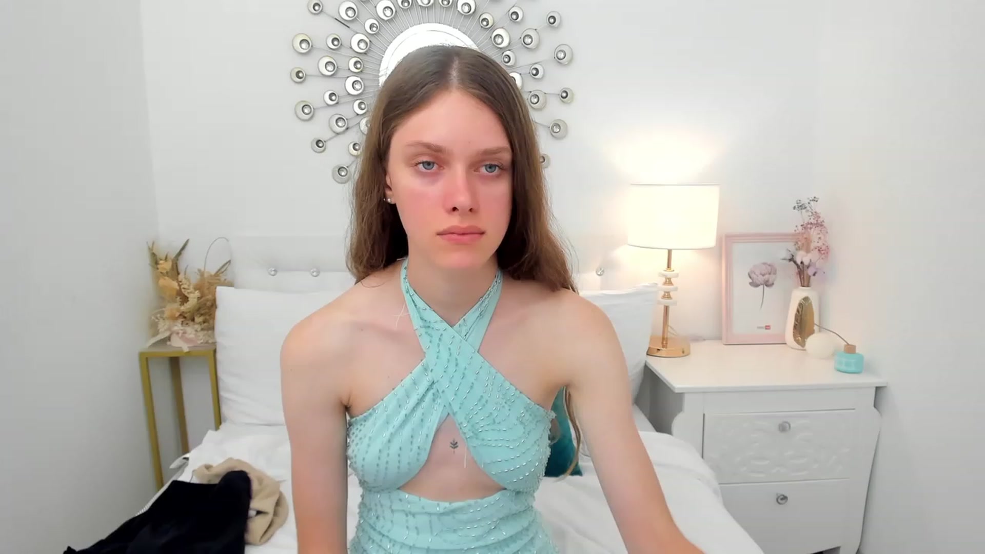 Gallery image thumbnail from JaneBrown's myfreecams stream on, 08/19/2023, 16:55 image 13 of 20