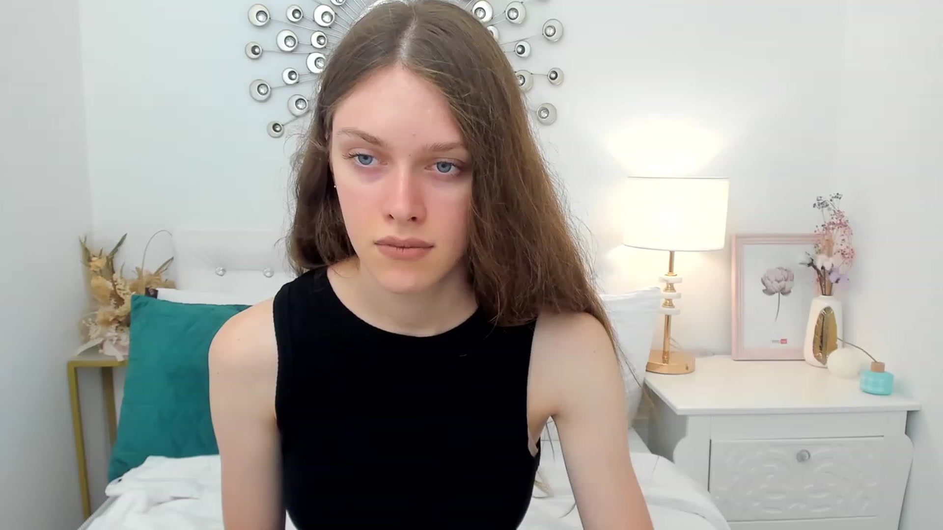 Gallery image thumbnail from JaneBrown's myfreecams stream on, 08/20/2023, 12:59 image 16 of 20