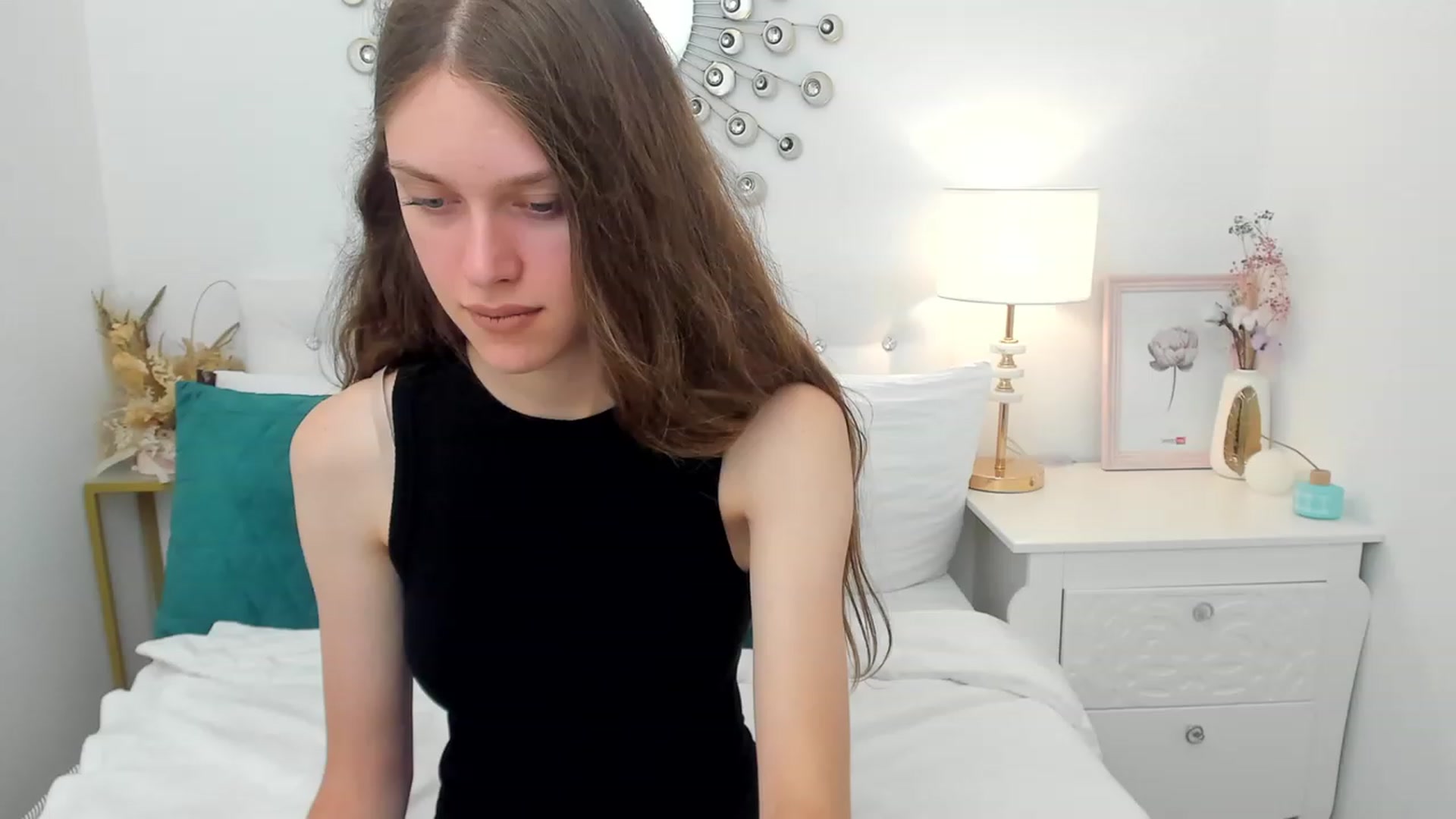Gallery image thumbnail from JaneBrown's myfreecams stream on, 08/20/2023, 14:20 image 9 of 20
