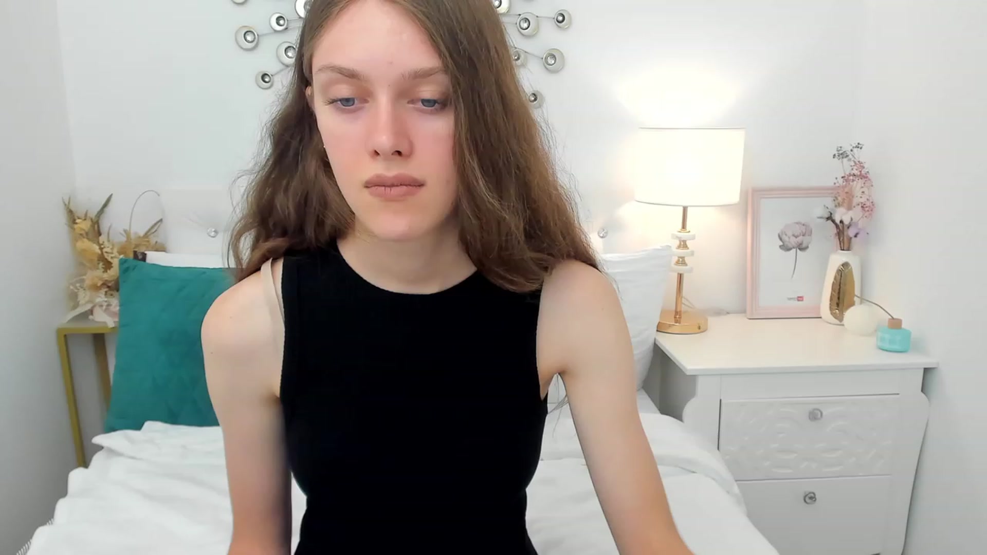 Gallery image thumbnail from JaneBrown's myfreecams stream on, 08/20/2023, 14:20 image 8 of 20