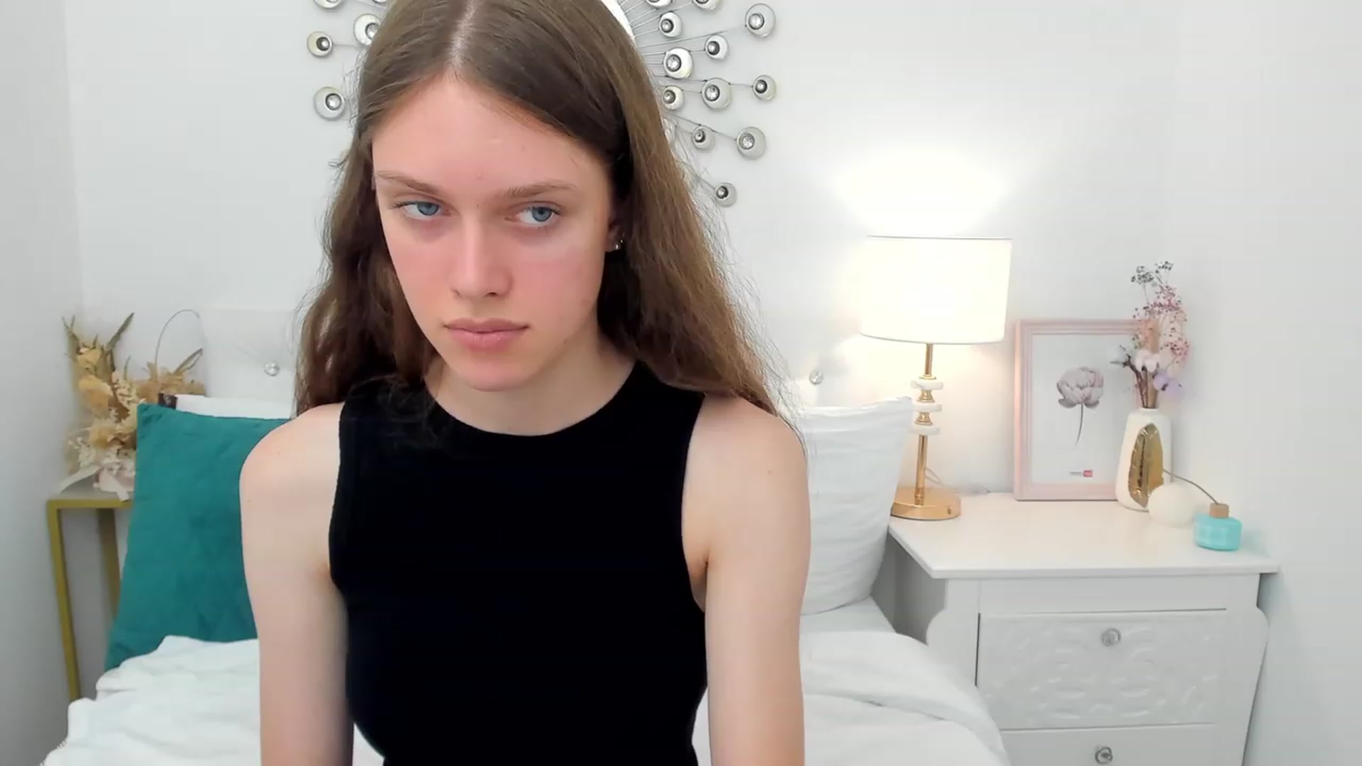 Gallery image thumbnail from JaneBrown's myfreecams stream on, 08/20/2023, 16:00 image 2 of 20