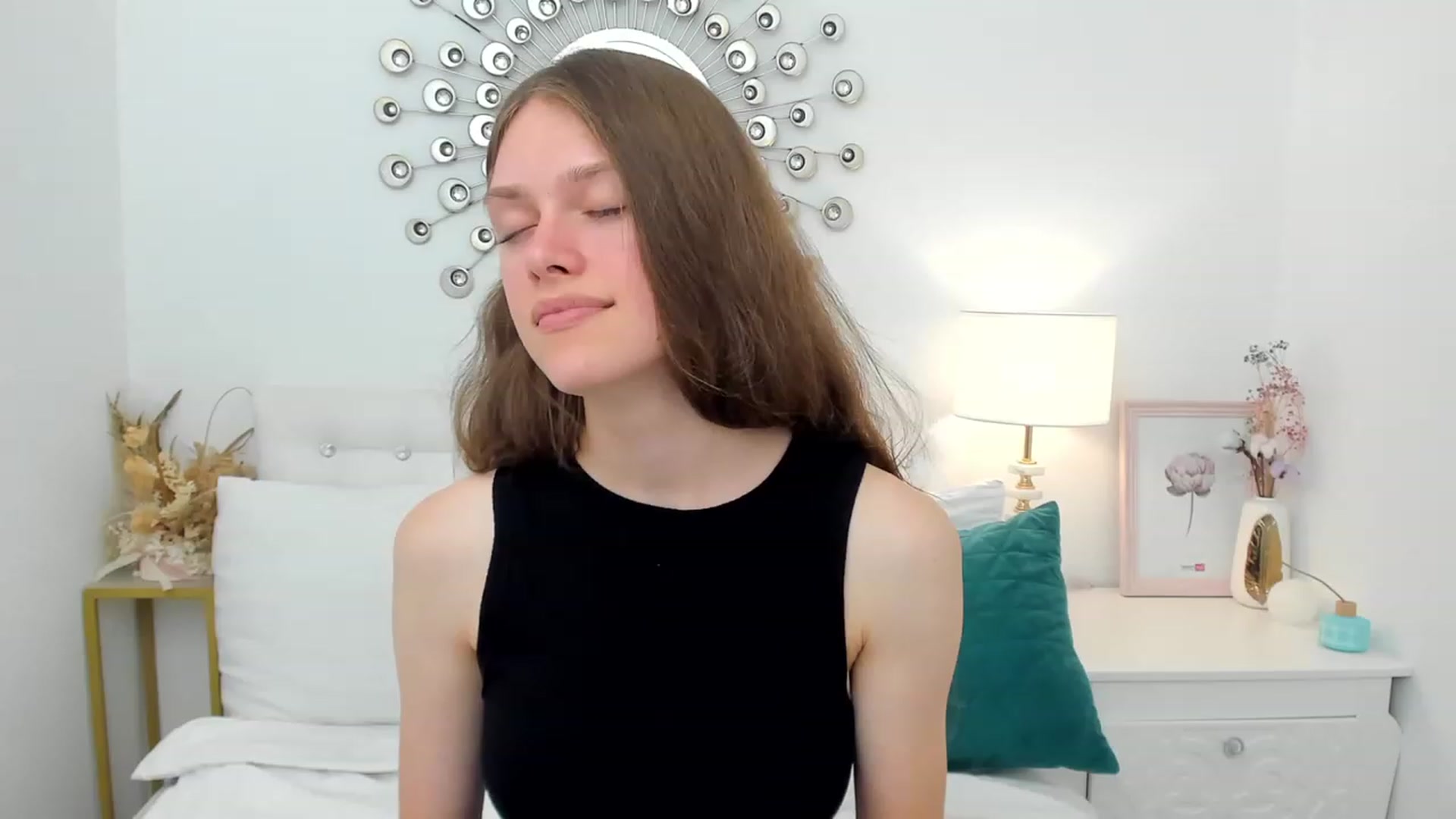 Gallery image thumbnail from JaneBrown's myfreecams stream on, 08/20/2023, 17:54 image 5 of 20