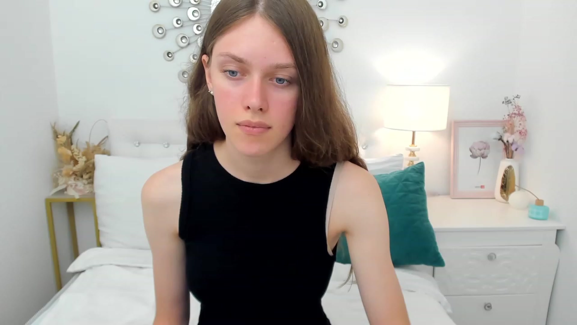 Gallery image thumbnail from JaneBrown's myfreecams stream on, 08/20/2023, 17:54 image 19 of 20