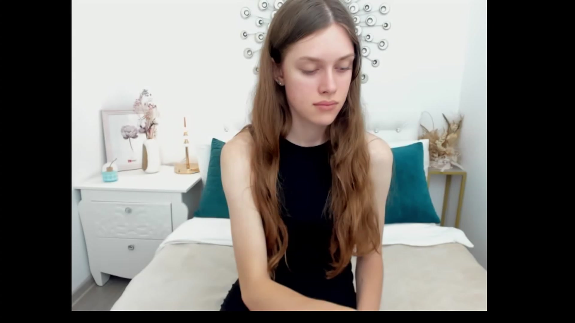 Gallery image thumbnail from JaneBrown's myfreecams stream on, 08/22/2023, 07:18 image 4 of 20