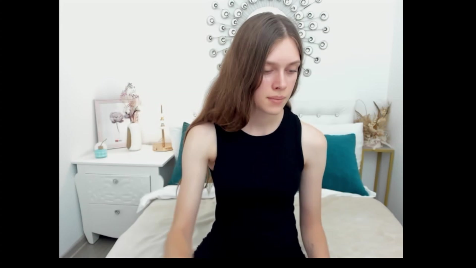 Gallery image thumbnail from JaneBrown's myfreecams stream on, 08/22/2023, 09:48 image 2 of 20