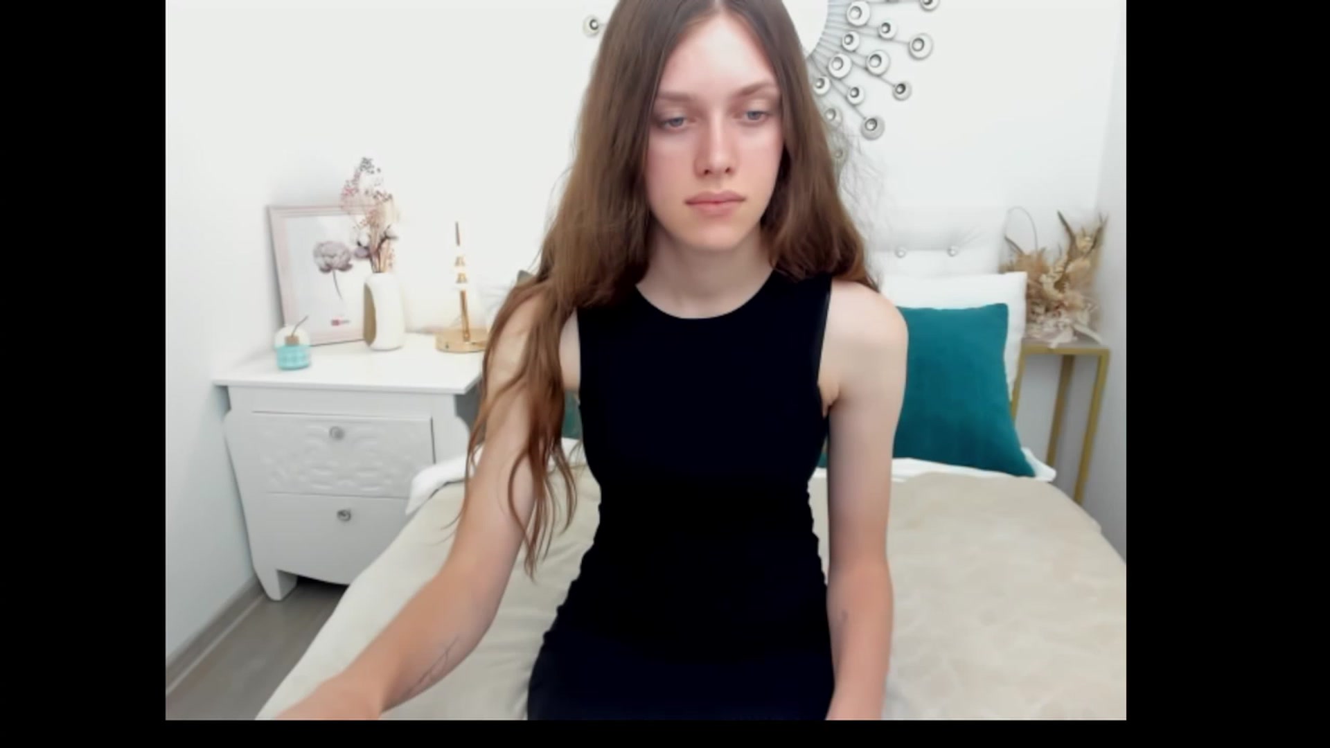 Gallery image thumbnail from JaneBrown's myfreecams stream on, 08/22/2023, 10:53 image 5 of 20