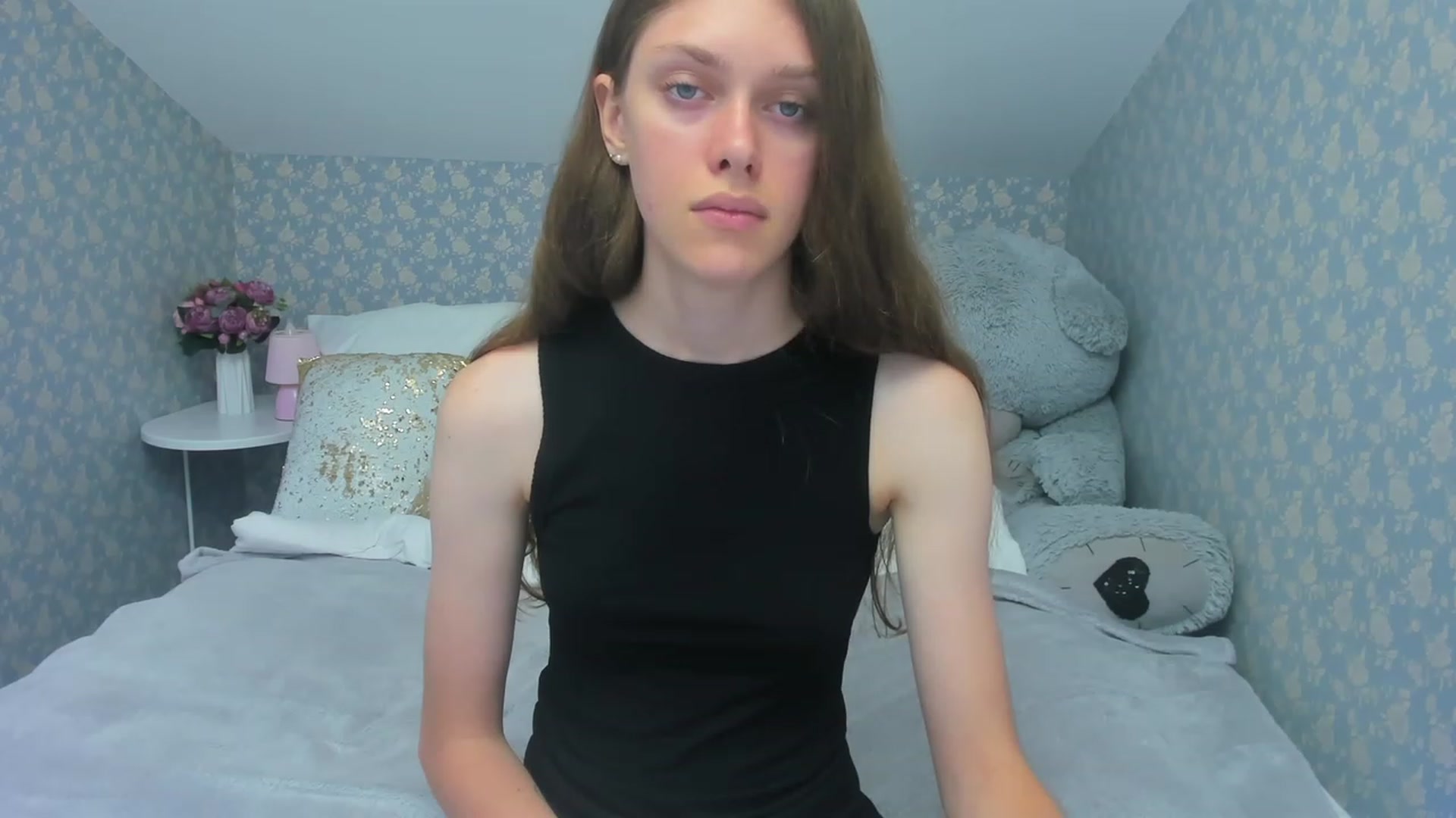 Gallery image thumbnail from JaneBrown's myfreecams stream on, 08/23/2023, 12:17 image 17 of 20
