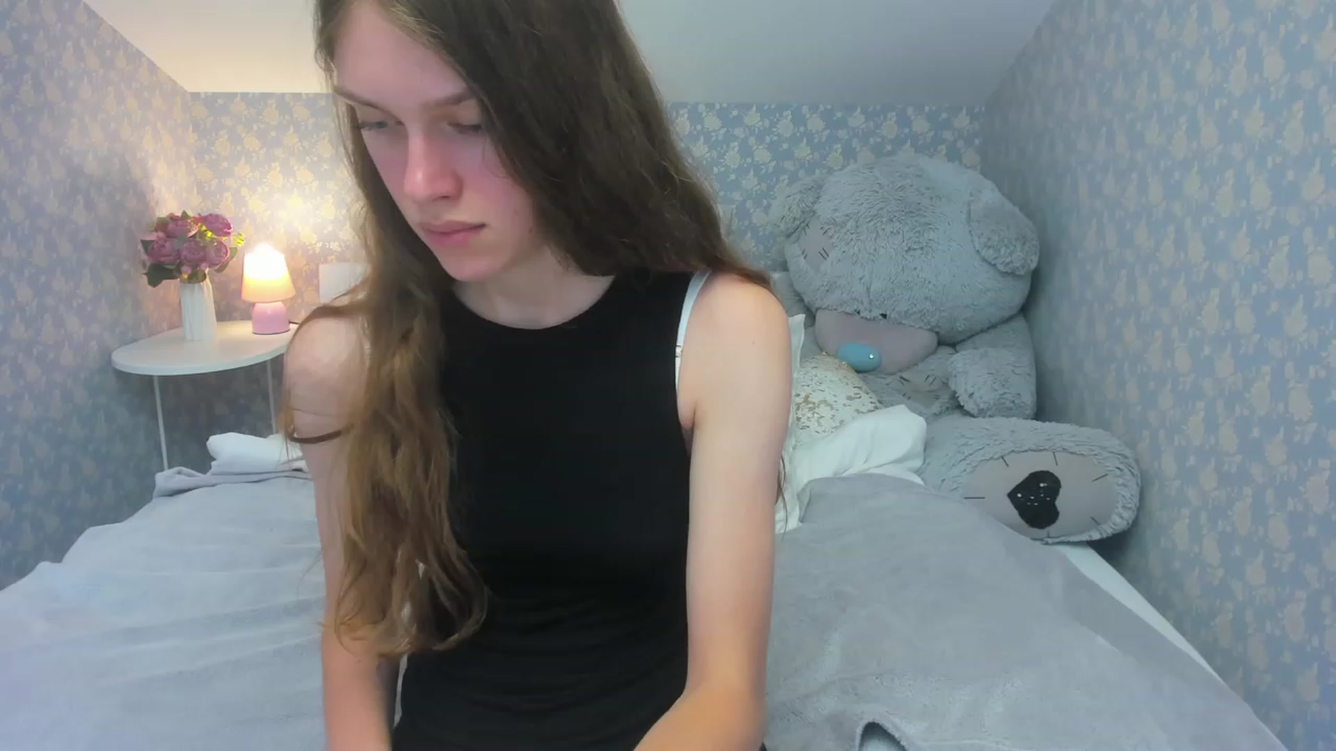 Gallery image thumbnail from JaneBrown's myfreecams stream on, 08/23/2023, 16:38 image 4 of 20