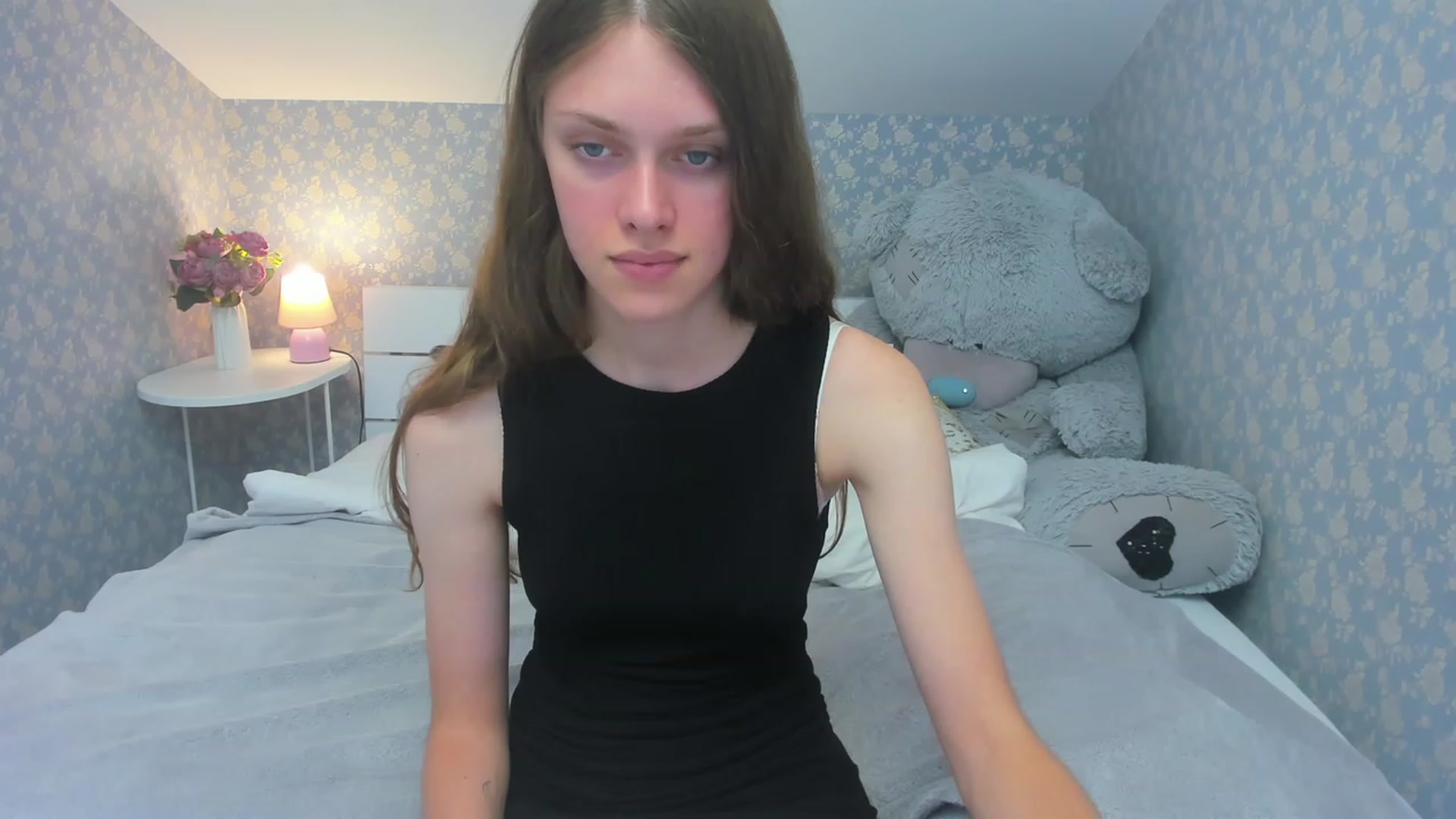 Gallery image thumbnail from JaneBrown's myfreecams stream on, 08/23/2023, 16:38 image 8 of 20