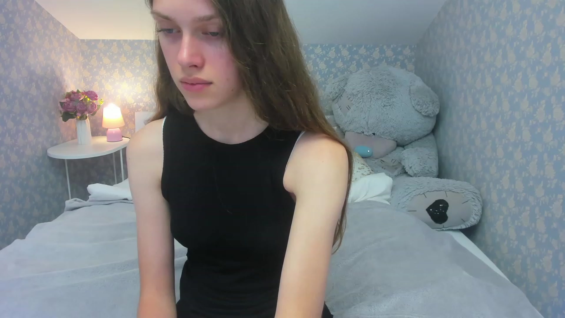 Gallery image thumbnail from JaneBrown's myfreecams stream on, 08/23/2023, 16:38 image 2 of 20