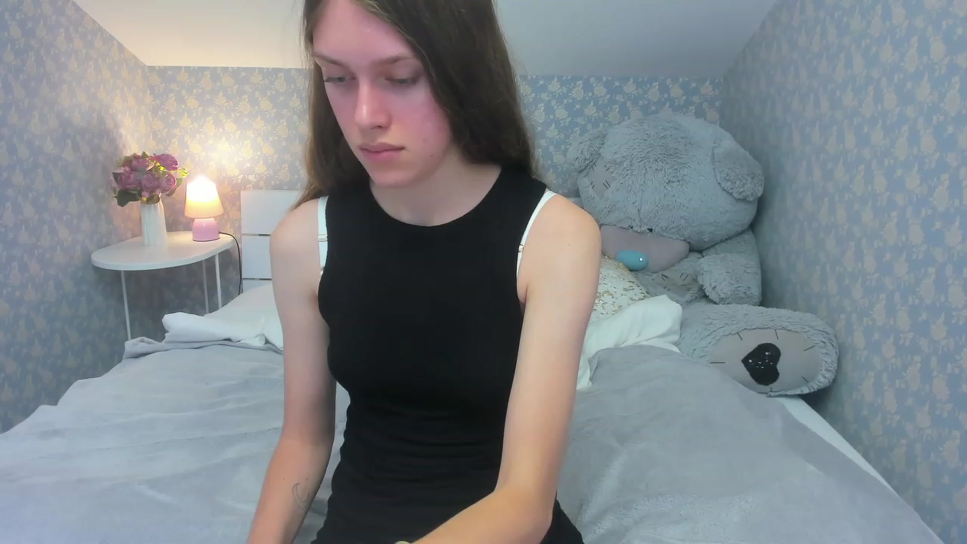 Gallery image thumbnail from JaneBrown's myfreecams stream on, 08/23/2023, 16:38 image 11 of 20