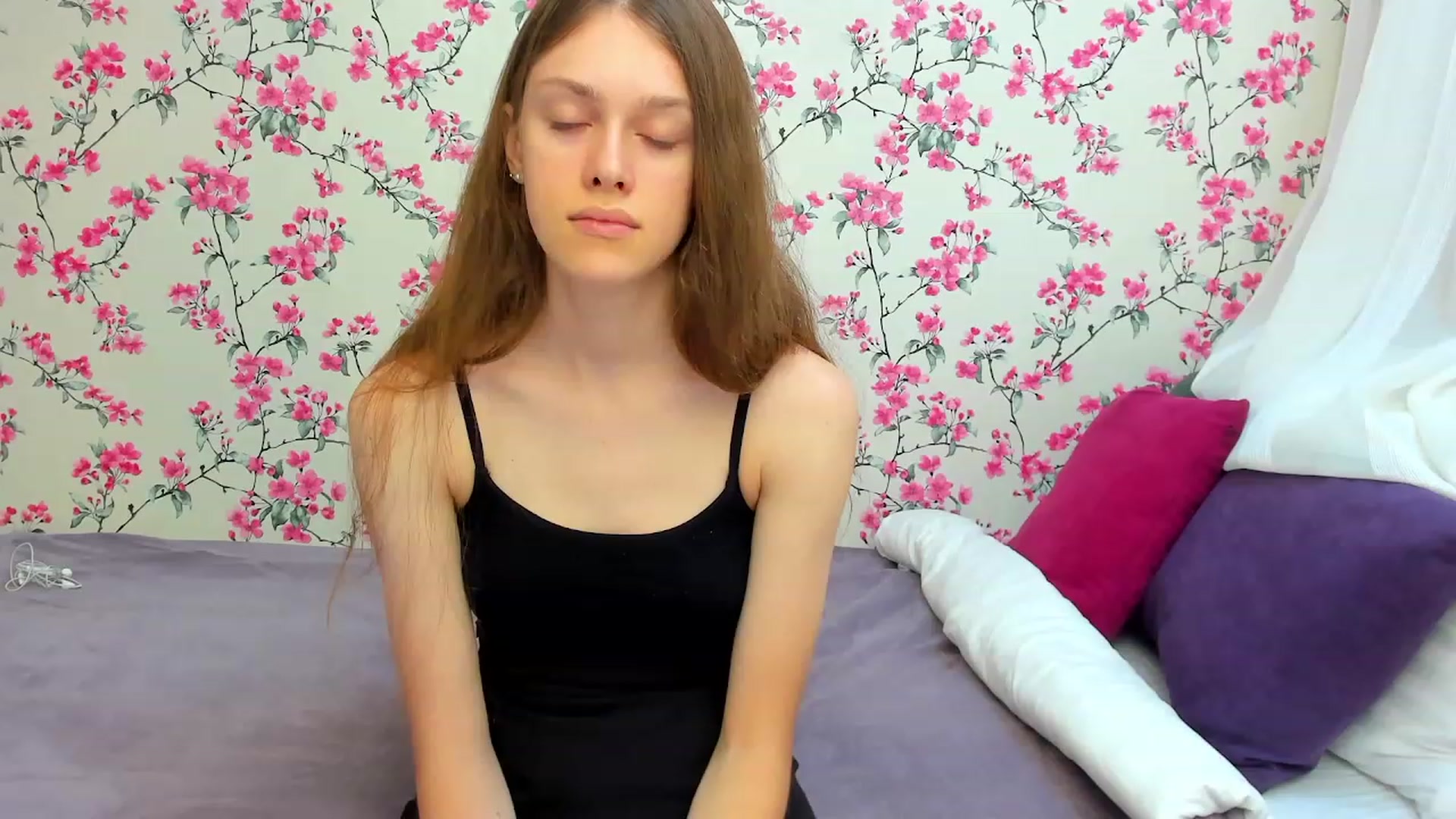 Gallery image thumbnail from JaneBrown's myfreecams stream on, 08/25/2023, 12:52 image 3 of 20