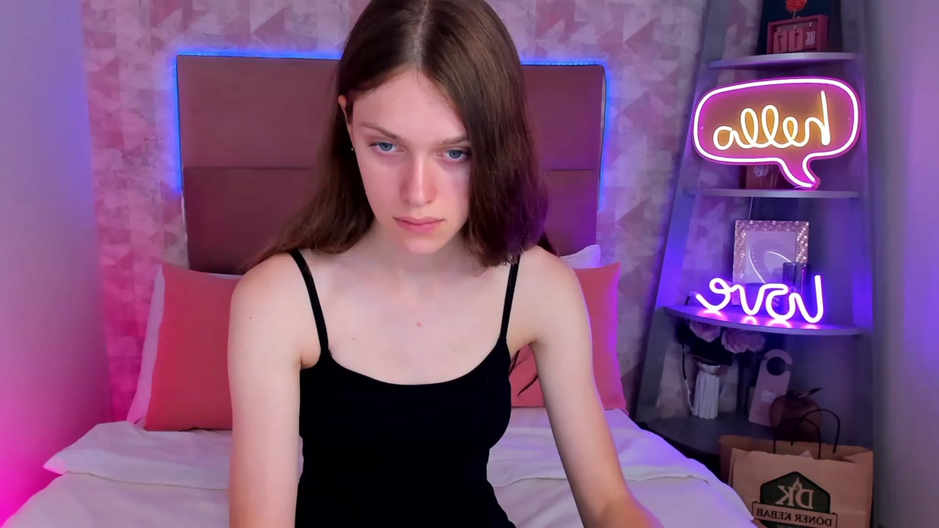 Gallery image thumbnail from JaneBrown's myfreecams stream on, 08/25/2023, 13:45 image 12 of 20