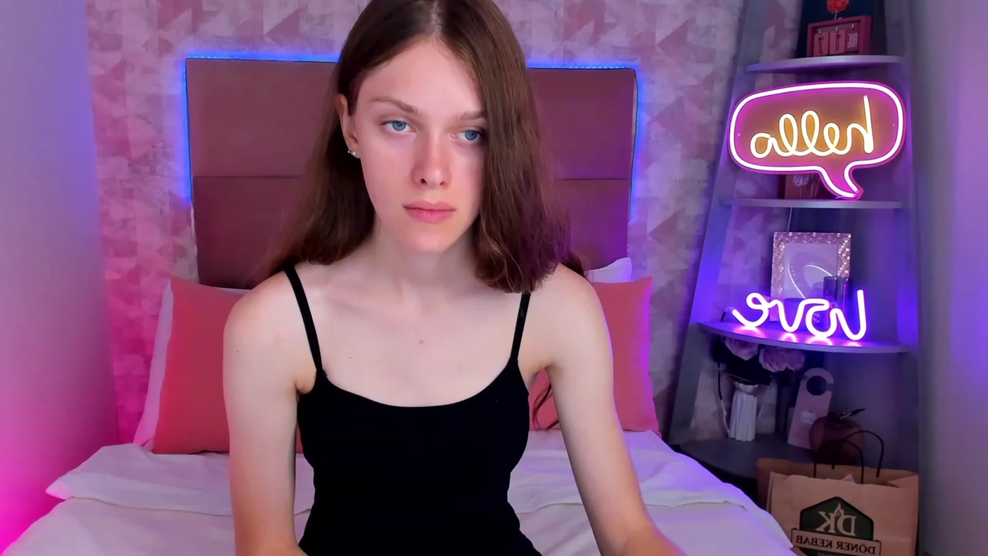 Gallery image thumbnail from JaneBrown's myfreecams stream on, 08/25/2023, 13:45 image 9 of 20