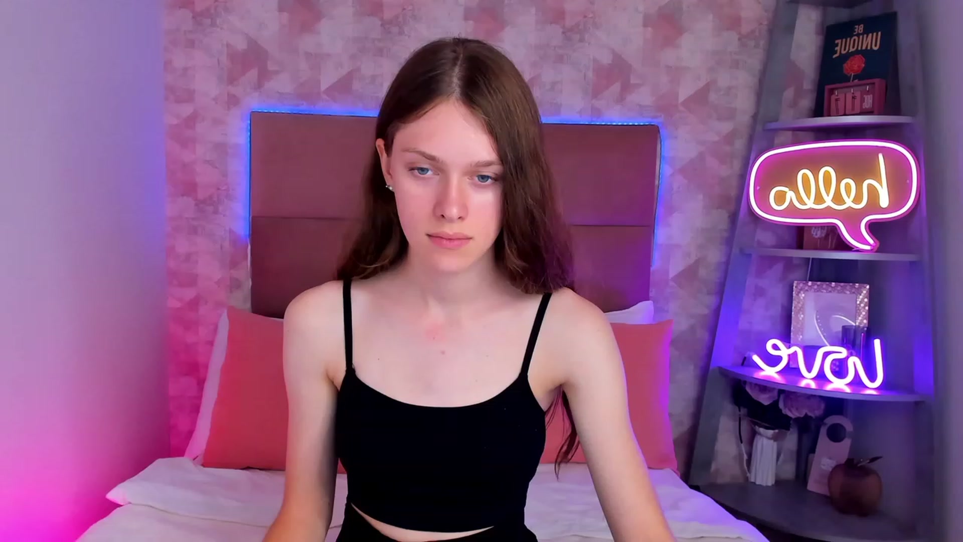 Gallery image thumbnail from JaneBrown's myfreecams stream on, 08/25/2023, 14:41 image 10 of 20