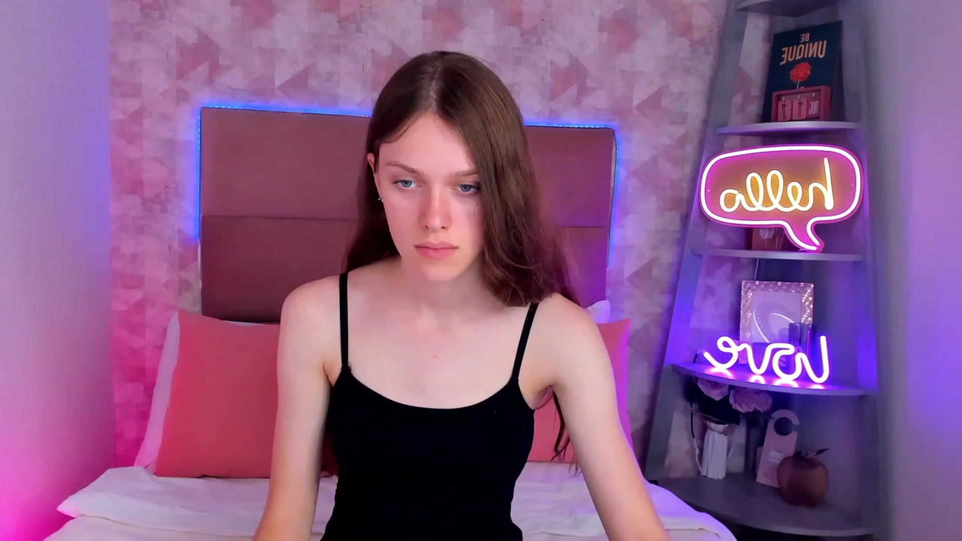 Gallery image thumbnail from JaneBrown's myfreecams stream on, 08/25/2023, 14:41 image 16 of 20