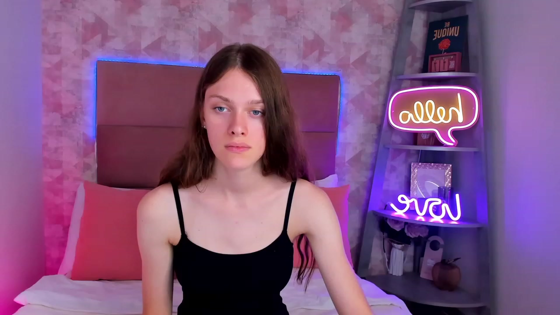 Gallery image thumbnail from JaneBrown's myfreecams stream on, 08/25/2023, 15:28 image 10 of 20