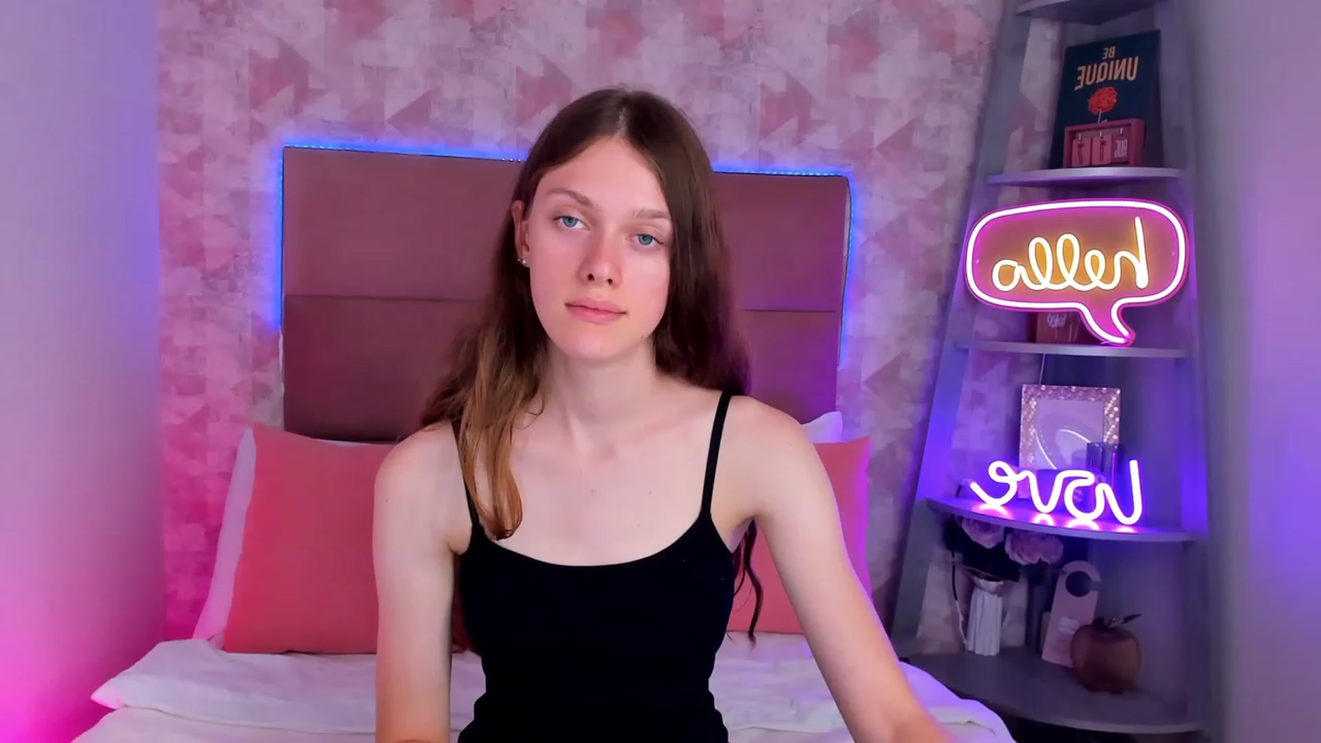 Gallery image thumbnail from JaneBrown's myfreecams stream on, 08/25/2023, 15:28 image 15 of 20
