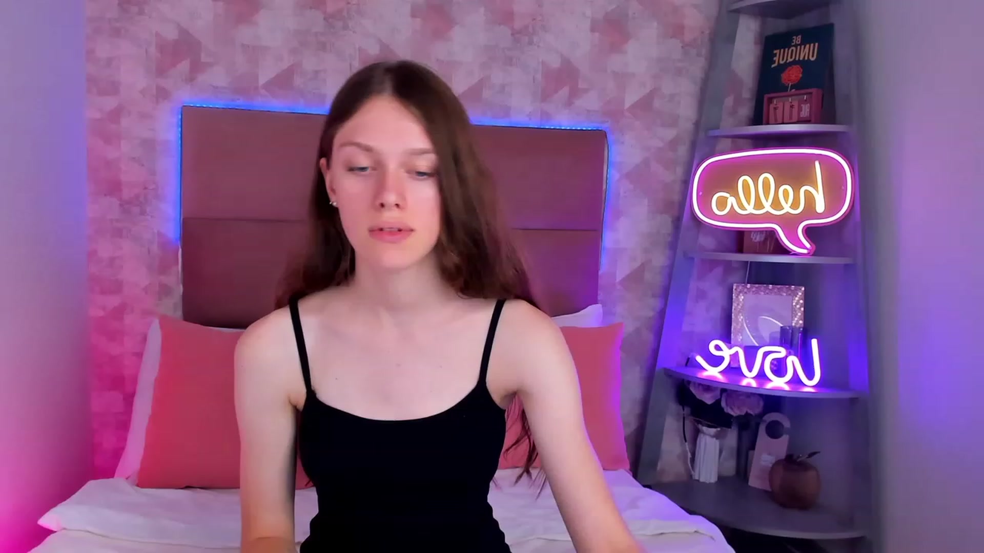 Gallery image thumbnail from JaneBrown's myfreecams stream on, 08/25/2023, 15:28 image 19 of 20