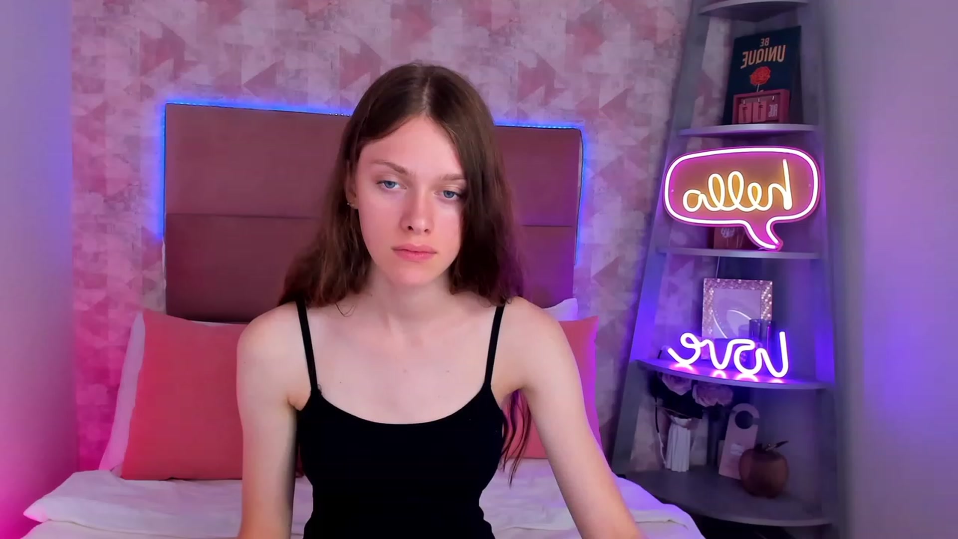 Gallery image thumbnail from JaneBrown's myfreecams stream on, 08/25/2023, 15:28 image 9 of 20