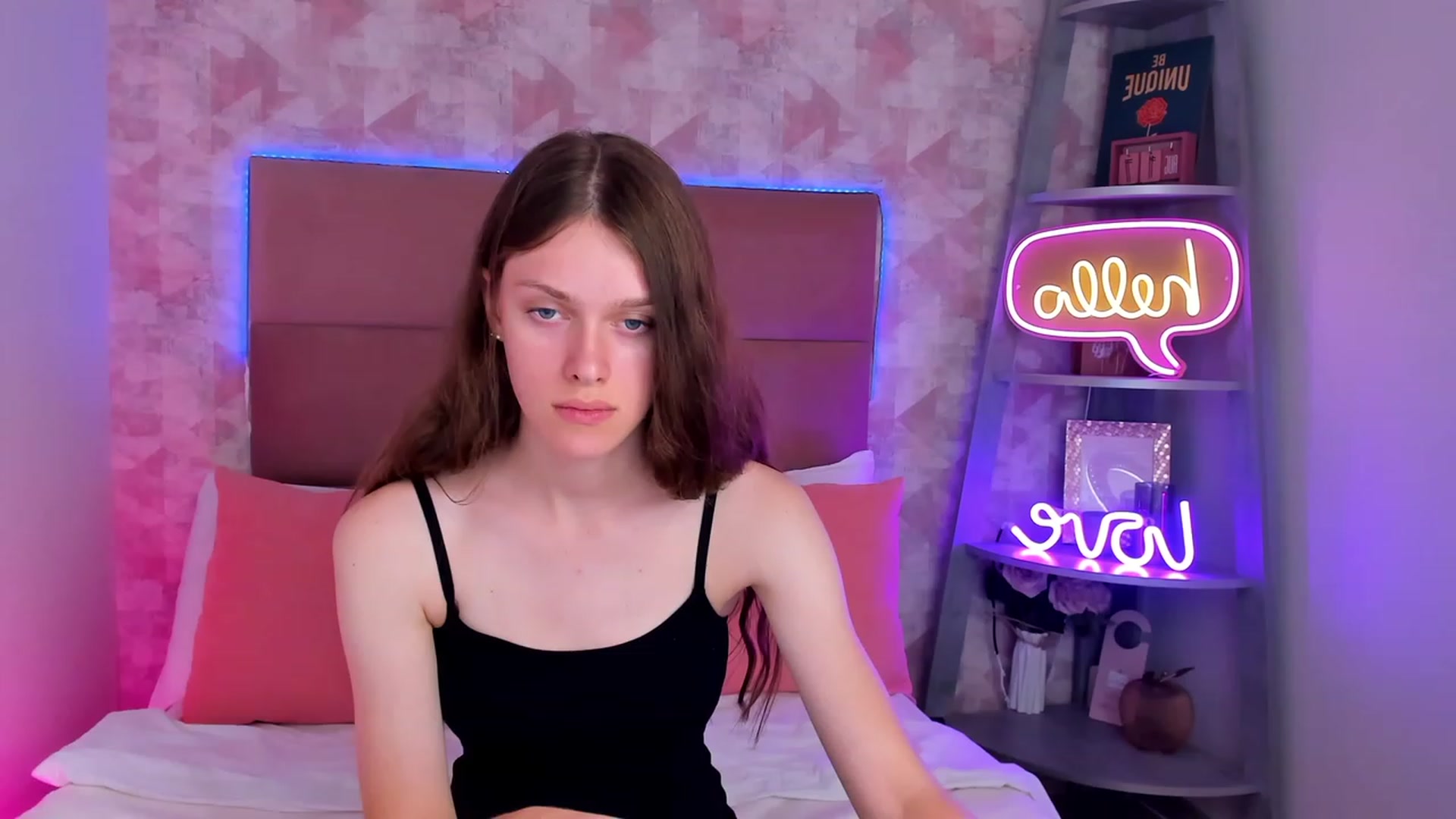 Gallery image thumbnail from JaneBrown's myfreecams stream on, 08/25/2023, 15:28 image 1 of 20
