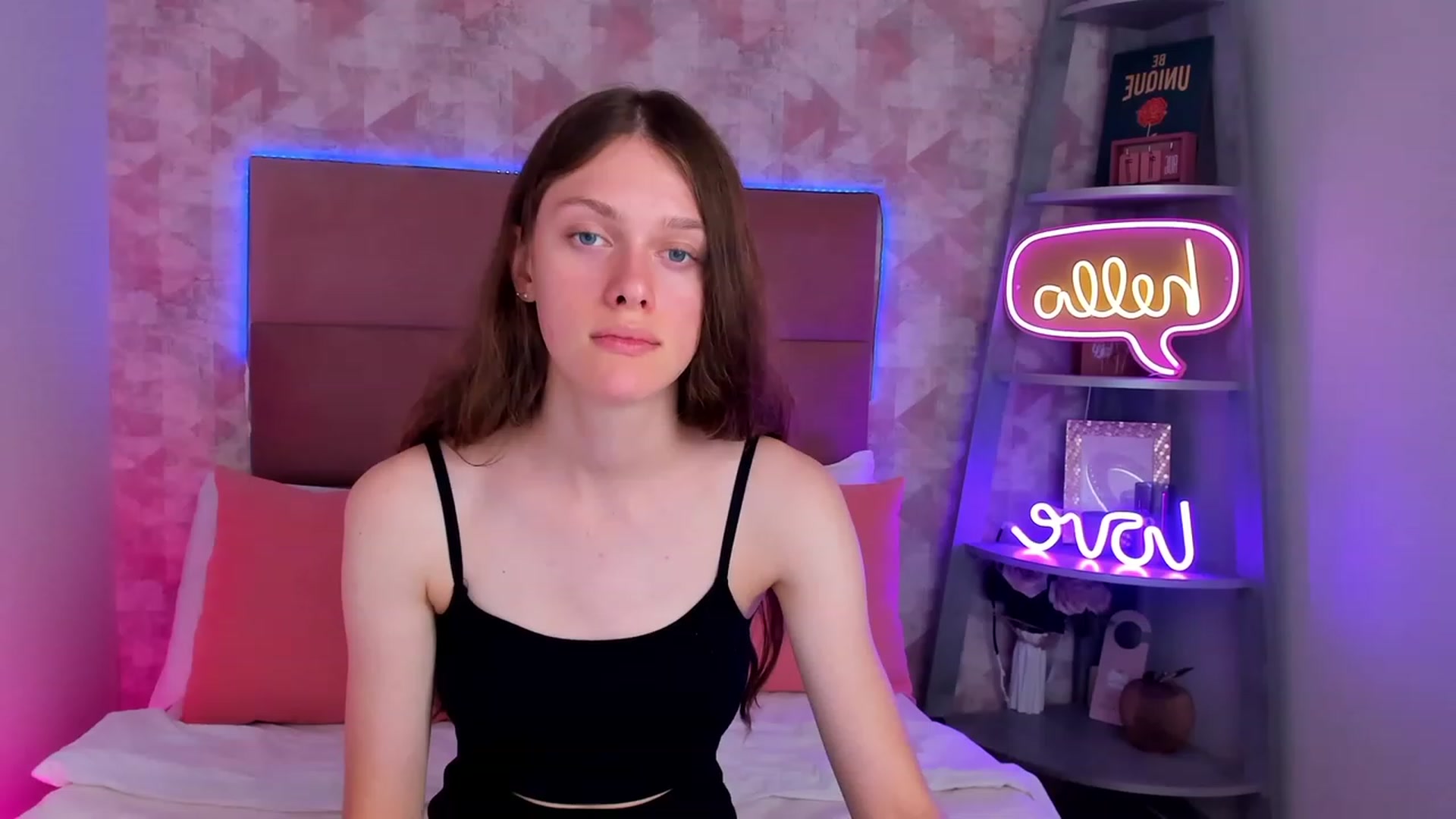Gallery image thumbnail from JaneBrown's myfreecams stream on, 08/25/2023, 15:28 image 3 of 20
