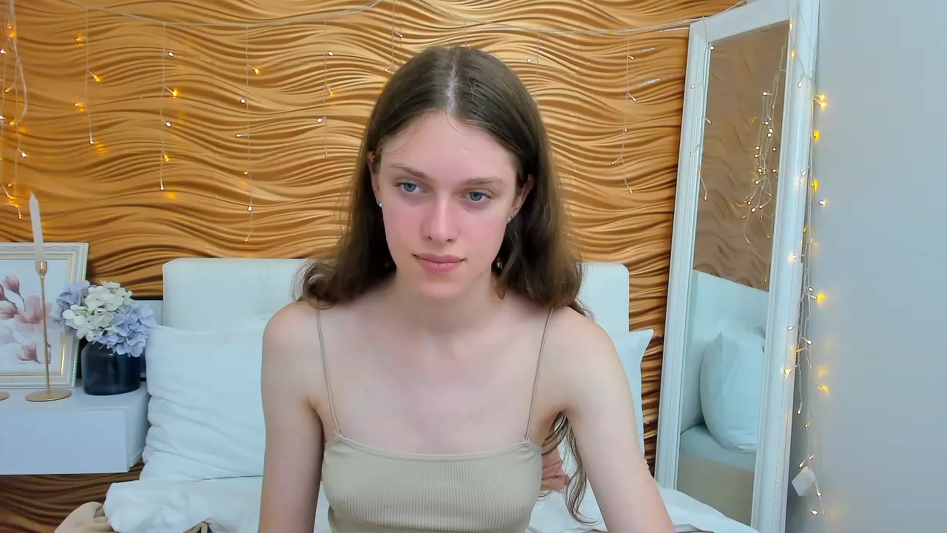 Gallery image thumbnail from JaneBrown's myfreecams stream on, 08/26/2023, 19:01 image 1 of 20