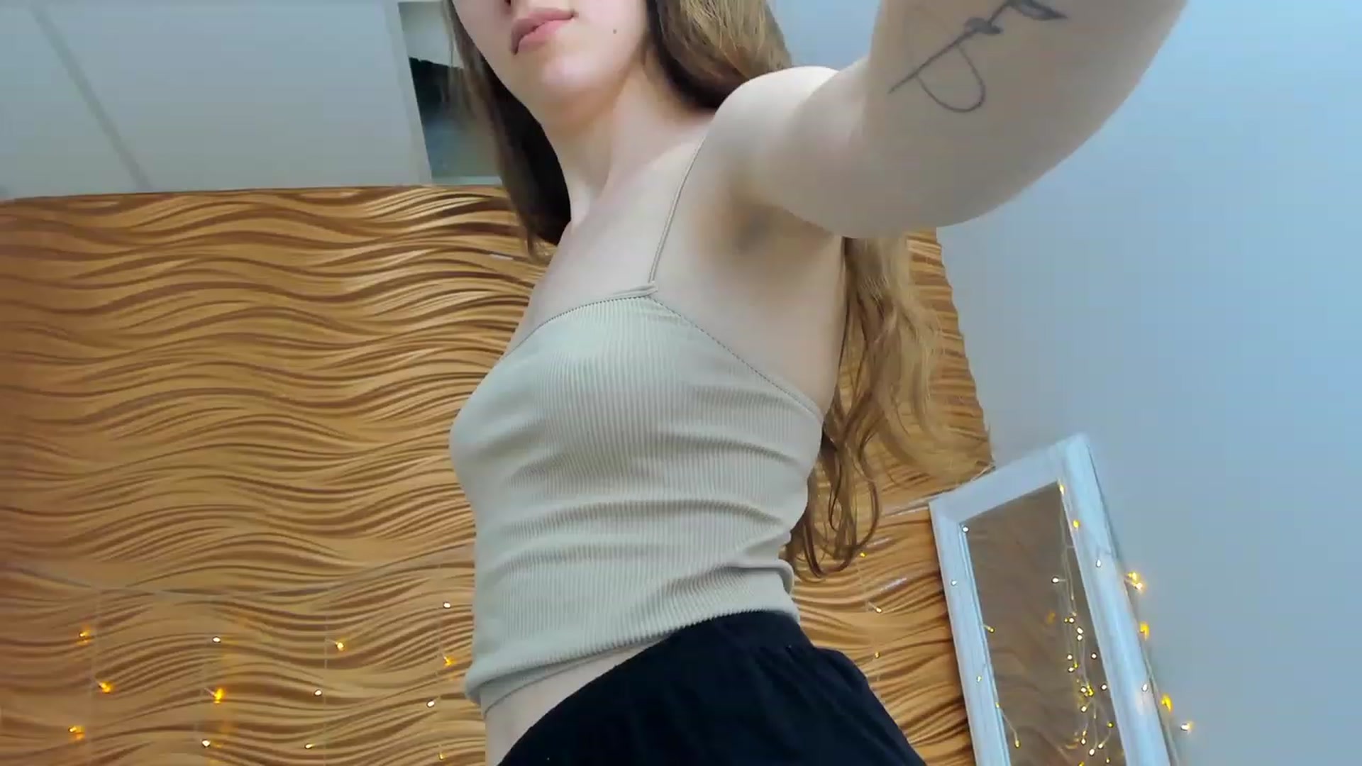 Gallery image thumbnail from JaneBrown's myfreecams stream on, 08/26/2023, 19:01 image 2 of 20