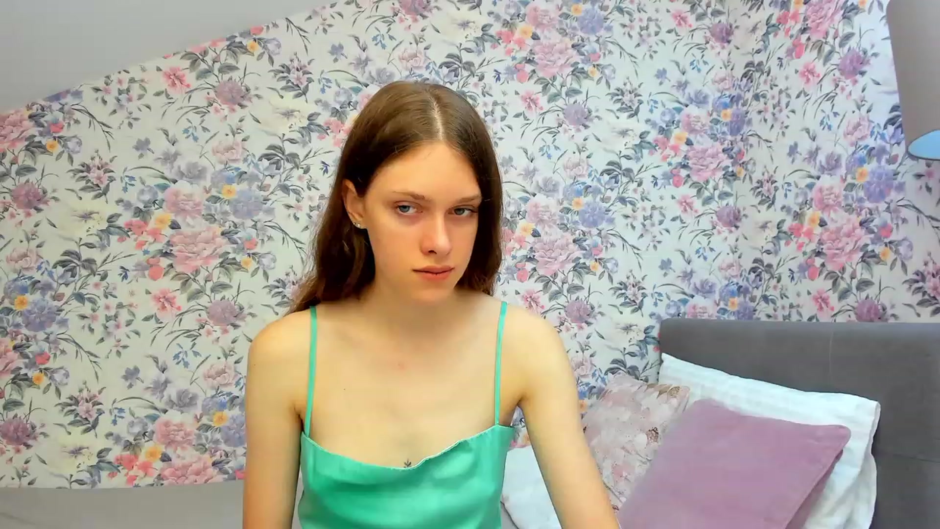 Gallery image thumbnail from JaneBrown's myfreecams stream on, 08/27/2023, 13:01 image 11 of 20