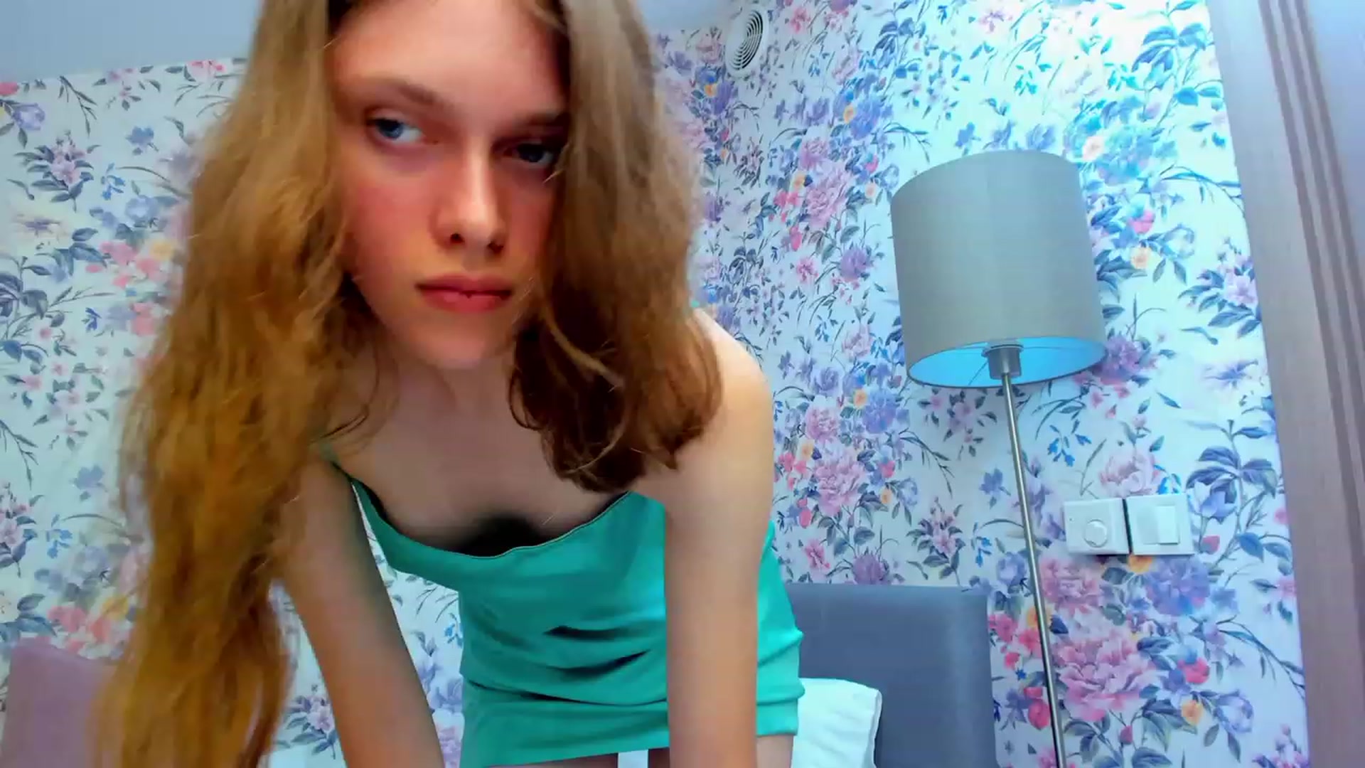 Gallery image thumbnail from JaneBrown's myfreecams stream on, 08/27/2023, 17:36 image 13 of 20