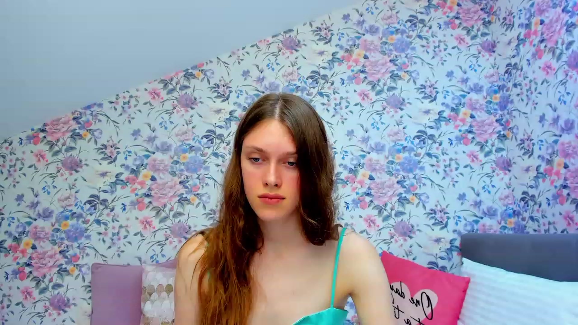 Gallery image thumbnail from JaneBrown's myfreecams stream on, 08/27/2023, 17:36 image 20 of 20